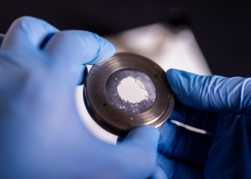 Detail of a sample being prepared for the Empyrean XRD diffractometer in the Diffraction Core Facility